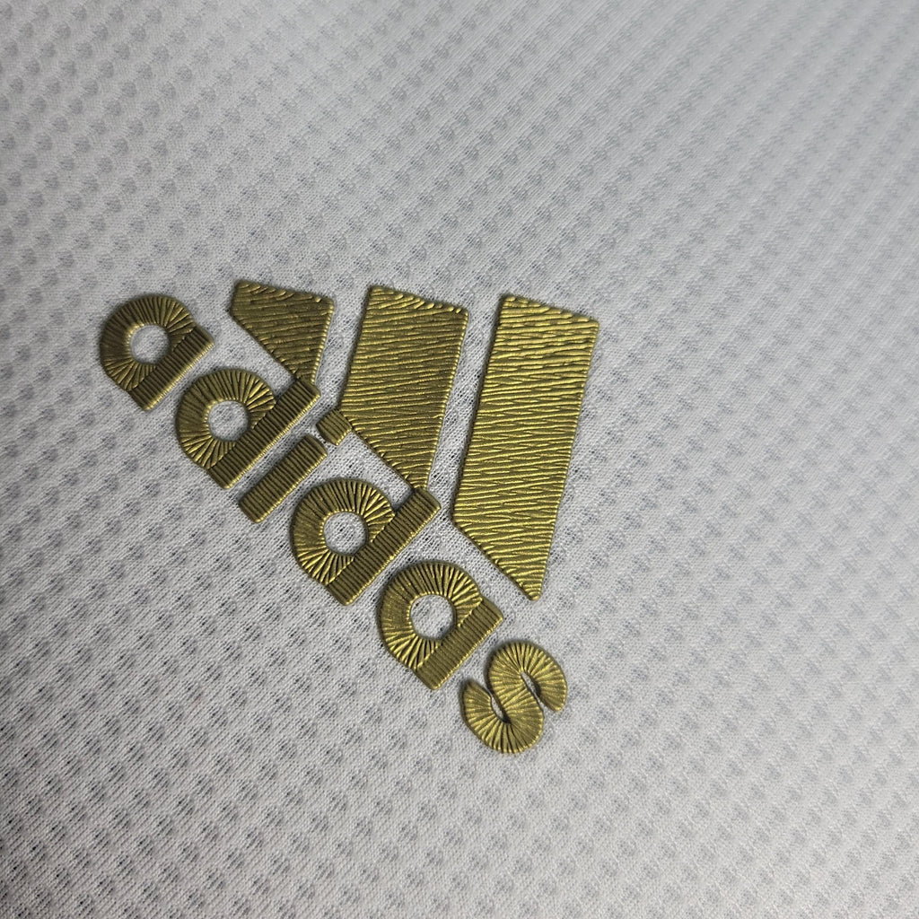 Camisola 23/24 Bayern Munique Secundária