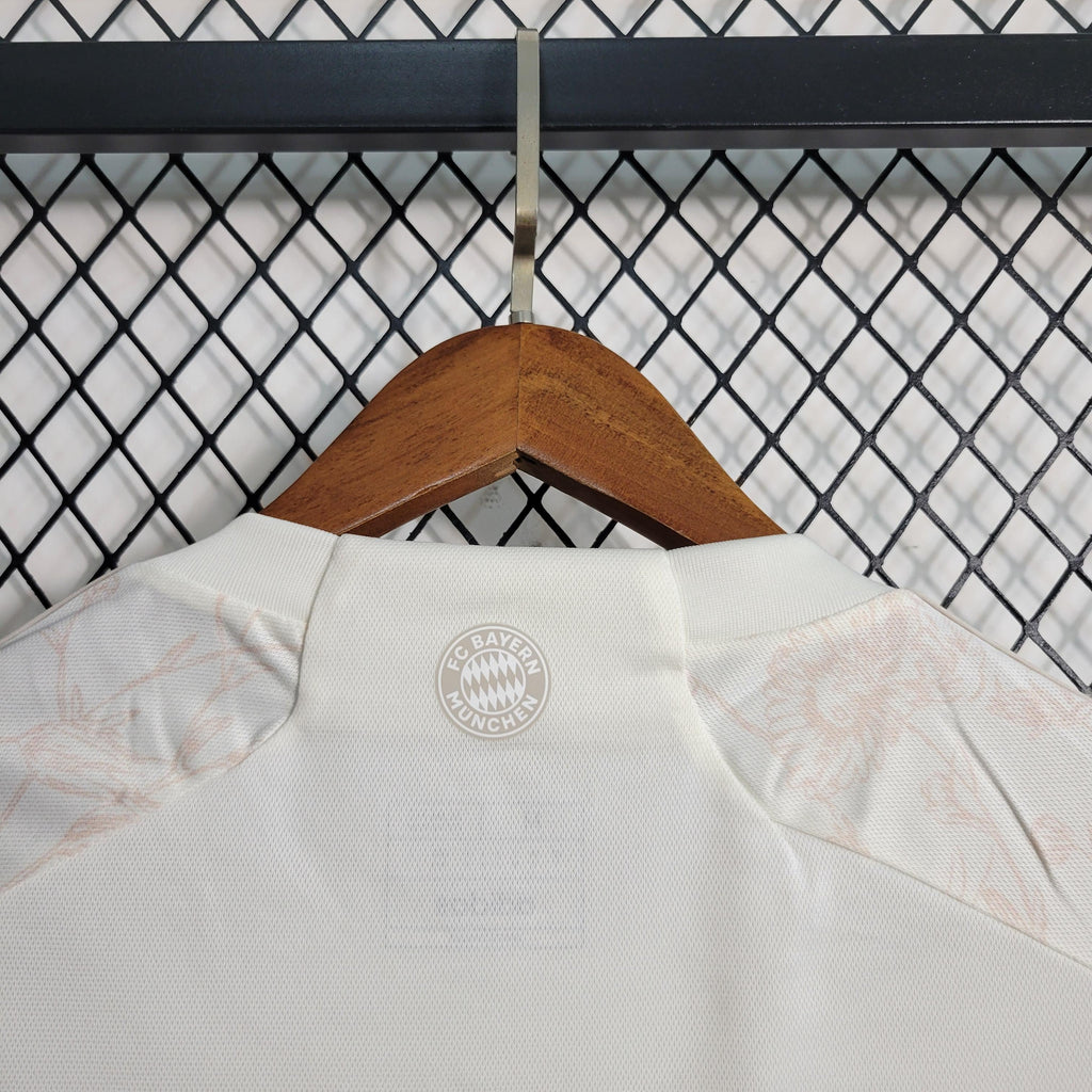 Camisola 23/24 Bayern Munique Terceira