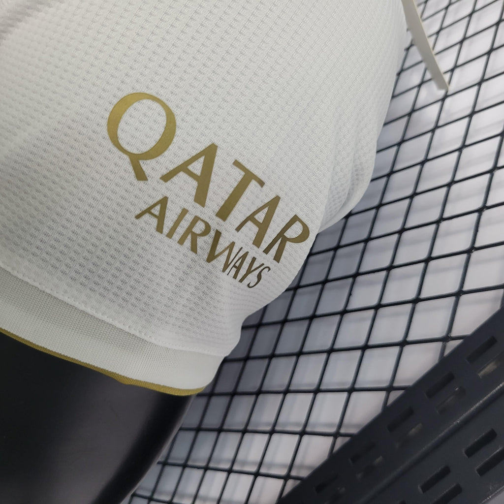 Camisola 23/24 Bayern Munique Secundária