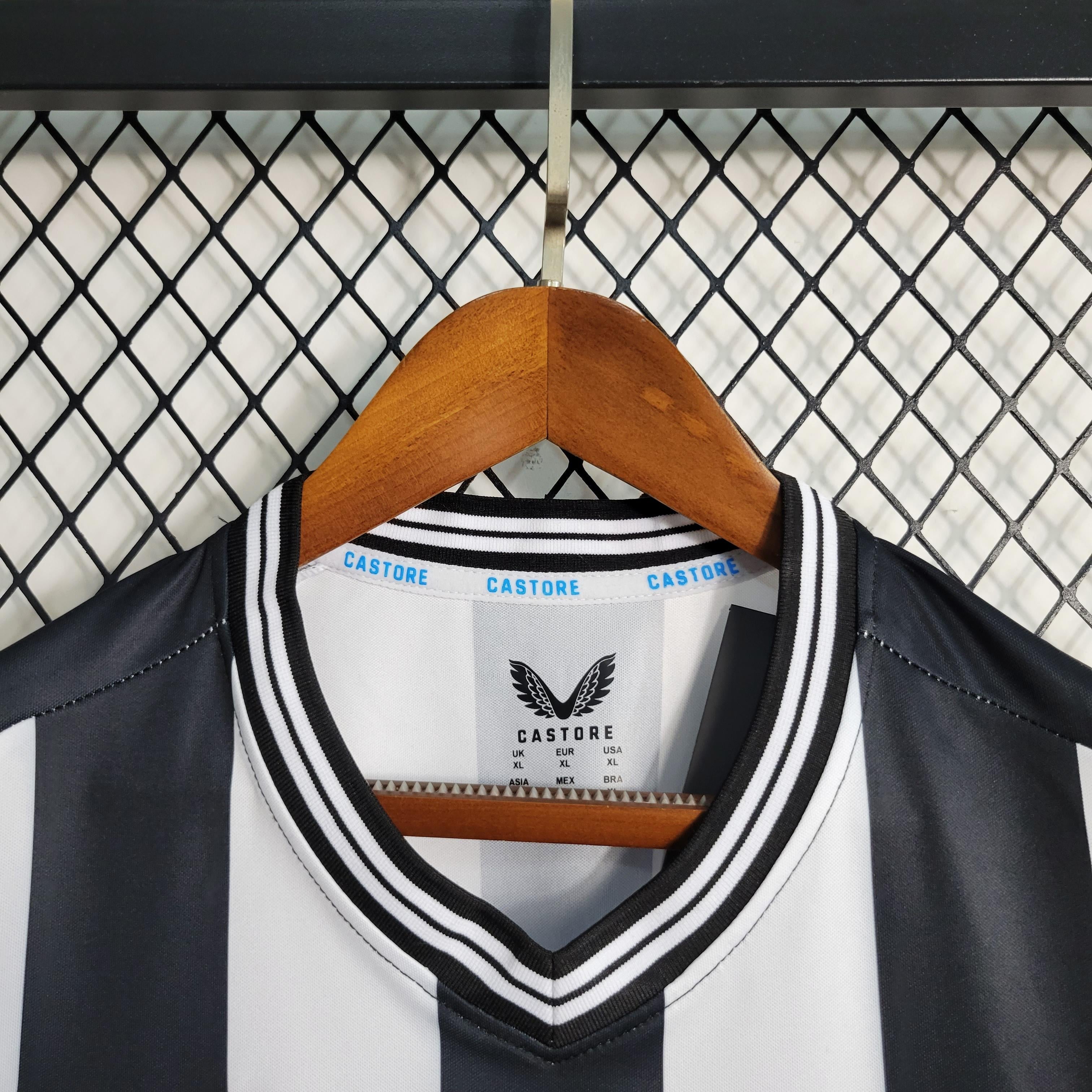 Camisola 23/24 Newcastle United Home