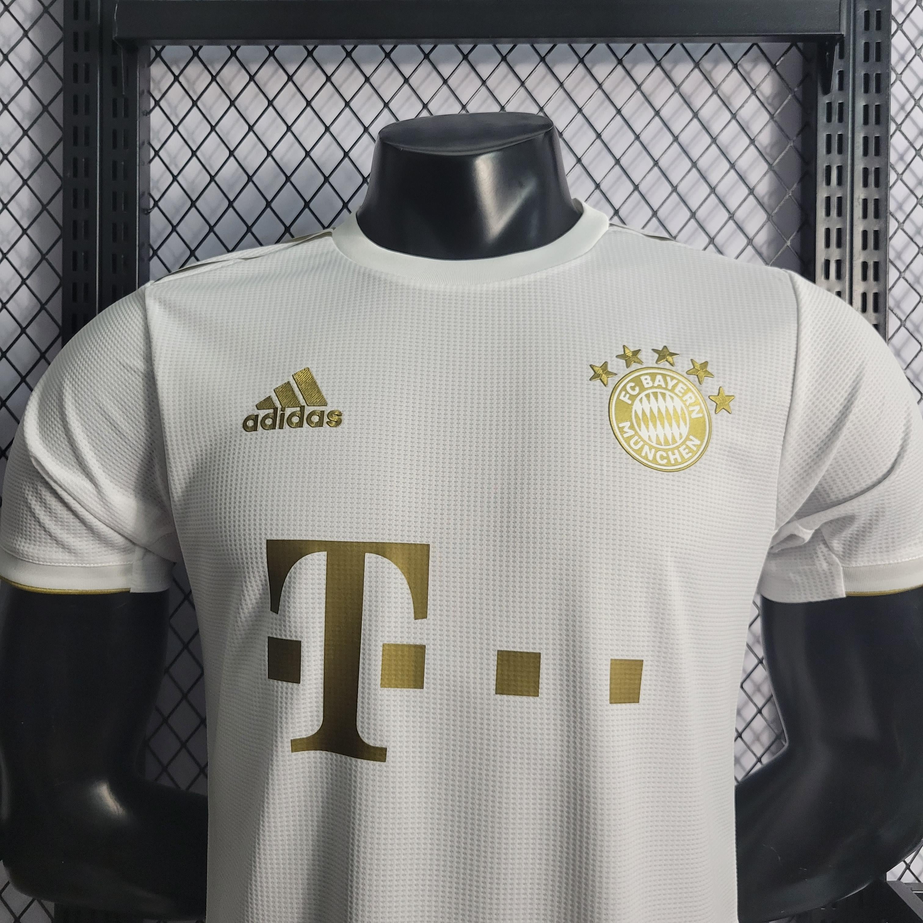 Camisola 23/24 Bayern Munique Secundária